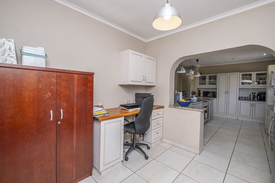 3 Bedroom Property for Sale in Stellenridge Western Cape